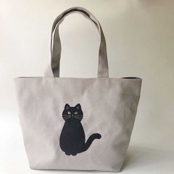 ねこのアップリケの 舟形トートバック ＊黒ねこ トートバッグ