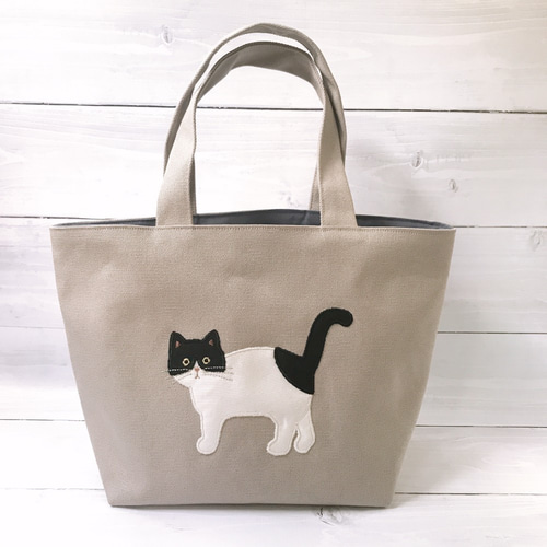 ねこのアップリケの帆布トートバックとポーチのセット