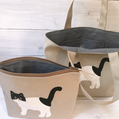 ねこのアップリケの帆布トートバックとポーチのセット ＊ベージュ
