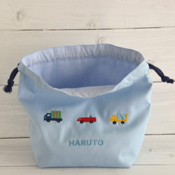 名前刺繍と車の刺繍のお弁当袋&コップ巾着のセット 6枚目の画像