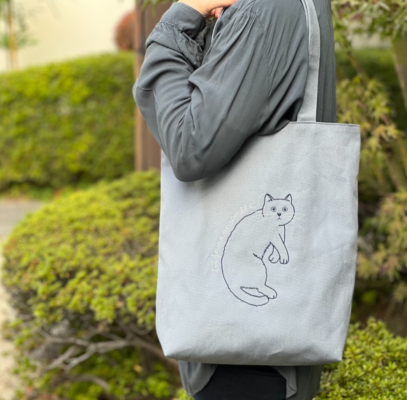 ねこのライン刺繍の帆布トートバック　ショートヘアー 4枚目の画像