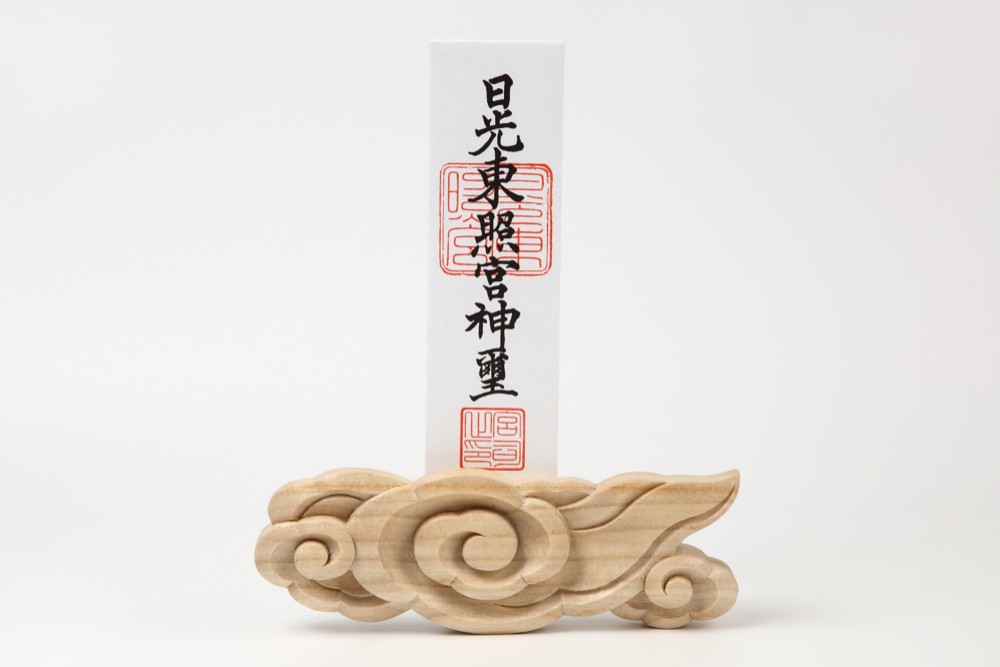 【出品7/18迄】ここかしこ 雲棚　kumodana（神棚） 雲棚(くもだな)：井波彫刻、雲形壁に掛けお札置き