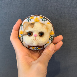 ＊羊毛フェルト＆刺繍＊エキゾチックショートヘア　可愛い猫ブローチ♡ 2枚目の画像