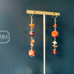 E I M Collection 半寶石專賣紅磚石/ 紅虎眼石/ 紅瑪瑙設計款耳環．鍍金配件．可改耳夾式 第3張的照片