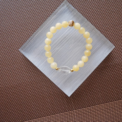E I M Collection 半寶石專賣天然原礦石經典款天然蜂蜜石/黃玉+白水晶手珠·可訂製 第2張的照片