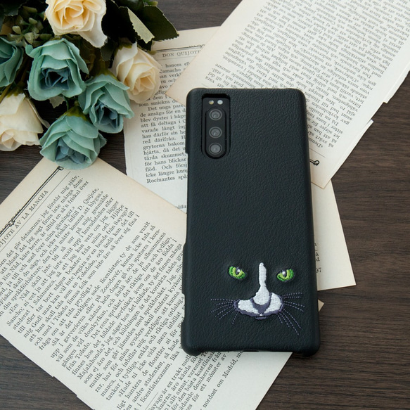 スマホケース 多機種対応 【 刺繍 黒猫 】 猫 黒 ブラック 猫の
