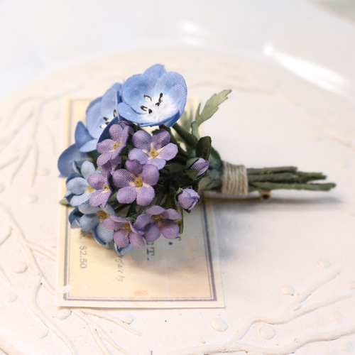 布花 ネモフィラと勿忘草のブローチ ブローチ ao. 通販 9006825