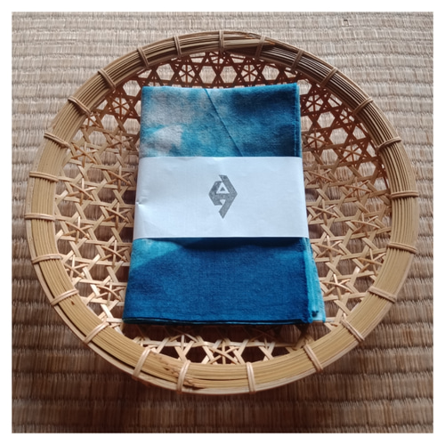 三角空」 藍染め 絞り 手ぬぐい 33×90cm コットン100% ハンカチ