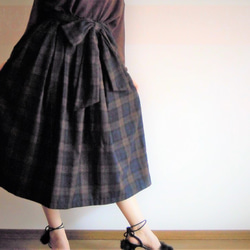 リボン付きふんわりギャザースカート☆チェック☆ネービー×ブラウン 3枚目の画像