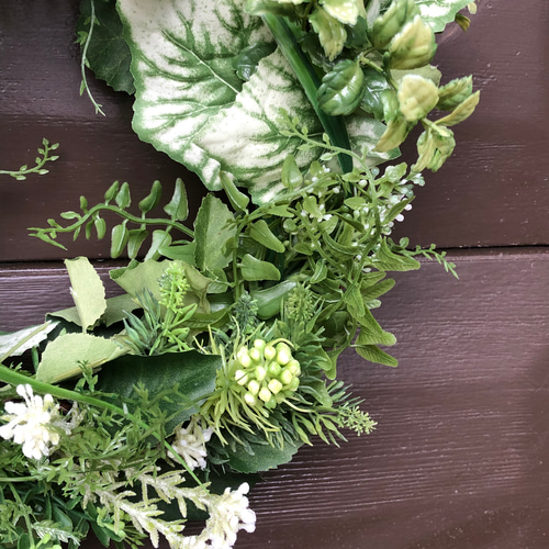 ホワイト＆グリーンのフラワーリース　造花　アーティフィシャルフラワー ホワイト＆グリーンのフラワーリース 造花 アーティフィシャルフラワー