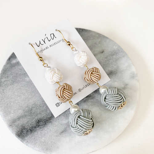 水引イヤリング・ピアス「響」グレー ピアス（フック・チェーン