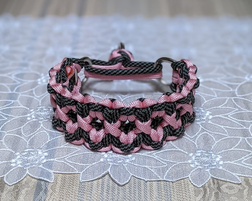 パラコード首輪　太めハーフチョーク　スマイルコンチョ付　中型犬　№080 小型犬用 パラコード ハーフチョークカラー（首輪） – BUDDY'S