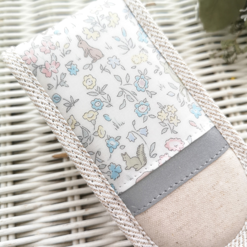 リバティ ラミネート リール式キーケース・メドウテイルズ フレンチ