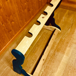 【オーダー品】手作り木工　木製ギタースタンド （ツートーン） ５本掛け 7枚目の画像