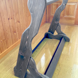 【オーダー品】手作り木工　木製ギタースタンド （ウォールナット） ５本掛け 7枚目の画像