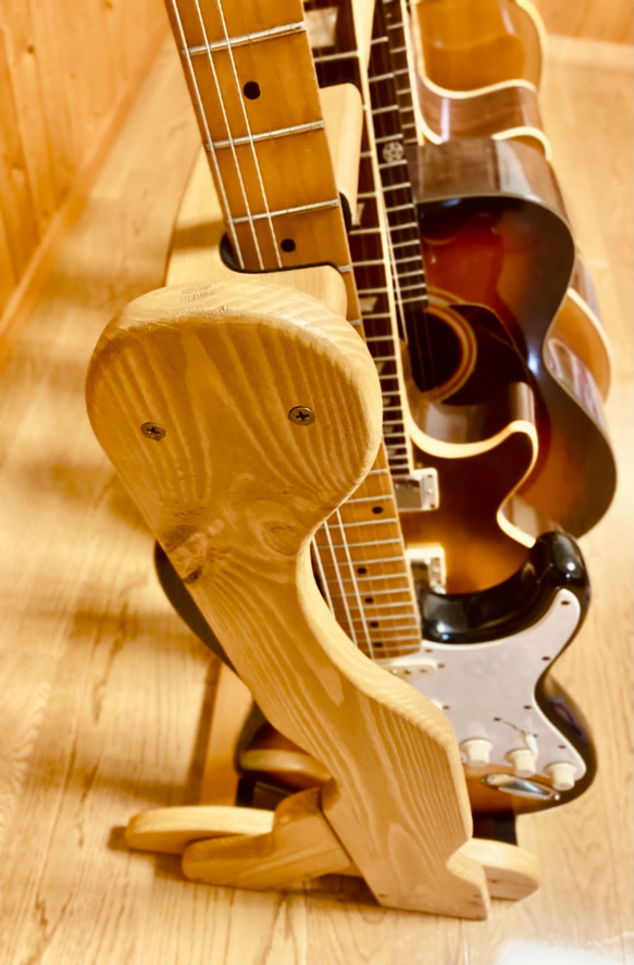 【24時間以内に発送】手作り木工　木製ギタースタンド （オーク） ５本掛け 2枚目の画像