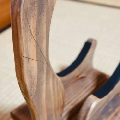 24時間以内に発送】手作り木工 木製三味線スタンド （古材） 1本掛け  