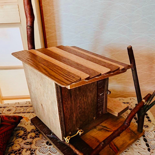 手作り木工 古材を使った鳥の巣箱 据え置きタイプ 餌台 野鳥の観察