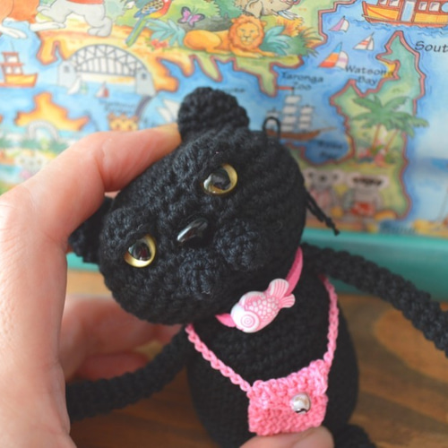C57☆あみぐるみ☆エキゾな猫Peru-黒-桃魚-ゴールドアイ あみぐるみ 