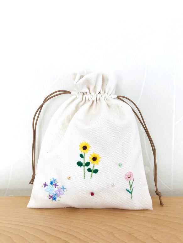 巾着ポーチ　四季の花刺繍　～夏の花～ 1枚目の画像