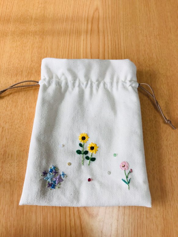 巾着ポーチ　四季の花刺繍　～夏の花～ 4枚目の画像