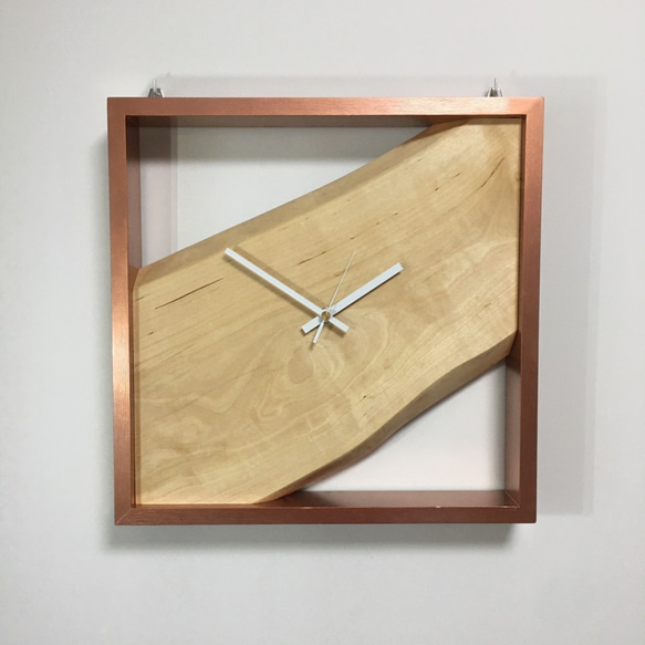 木の壁掛け時計＜マカバ＞ 2枚目の画像