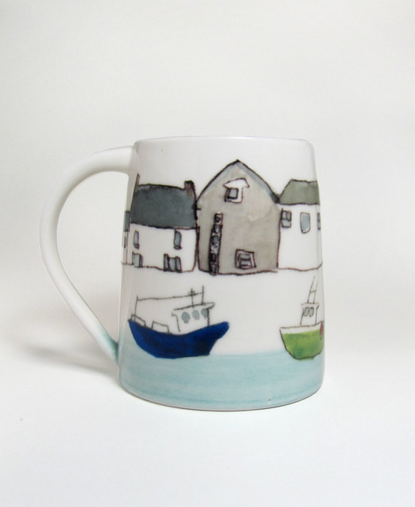 イギリス作家の手作りマグカップ「家と舟」 2枚目の画像