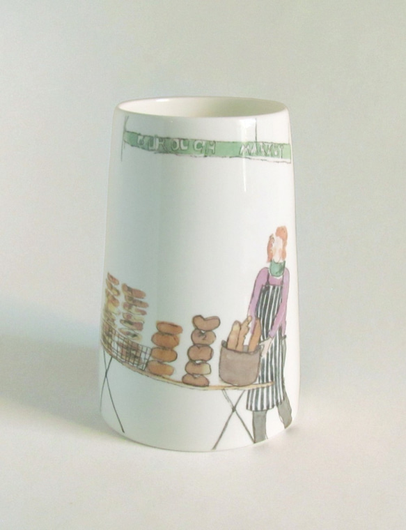 イギリス作家の手描き花瓶「バラ・マーケットのベーカリー」 1枚目の画像