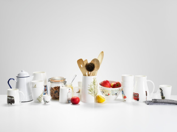 イギリス作家の手作り水差し「ロンドン タクシー」 6枚目の画像