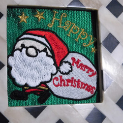 Happy Christmas　サンタクロースの刺繍　個性的な額入り 3枚目の画像