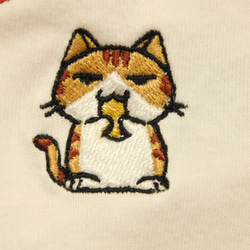 猫に小判の刺繍入りロングTシャツ　110～XLサイズまで 4枚目の画像