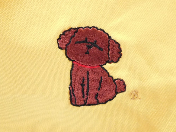 トイプードルの刺繍入りキャンバストートバッグ　Mサイズ 1枚目の画像