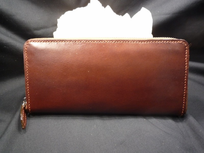 本革ロングウォレット（ラウンド式）