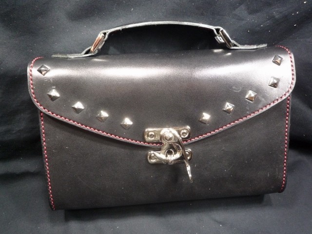 本革セカンドバック