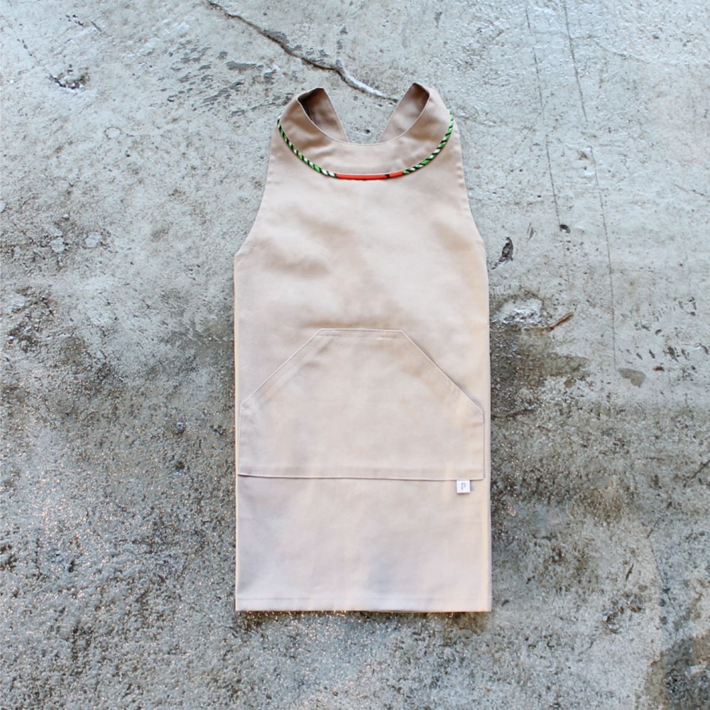 KIDS WORK APRON【1-5歳までずっと使える子供用エプロン】EARTH BEIGE - 土のベージュ