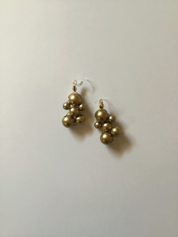 ○gold mix size perl○《樹脂フックピアス》 2枚目の画像