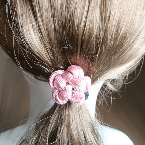 送料無料》パラコード ヘアゴム お花 Paracord ヘアゴム milky 通販