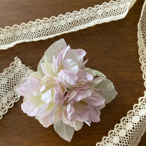 布花 コサージュ 可憐な花たち パープル 染め花 コサージュ 布花 コサージュ 可憐な花たち パープル 染め花 コサージュ
