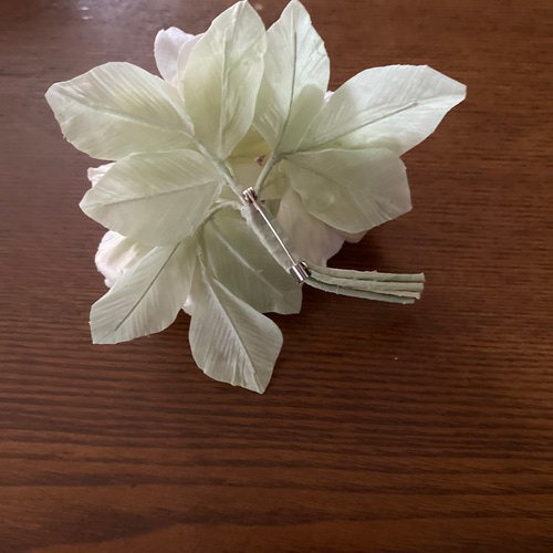 * vintage flower ❀ * シックな布花の コサージュ vintage flower ❀ * シックな布花の コサージュ