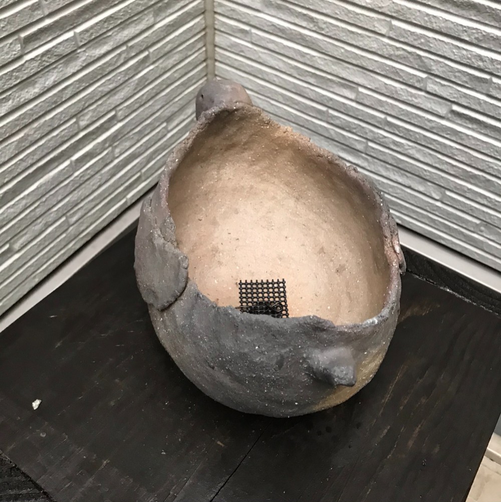 盆栽や山野草、多肉植物の植え替えに【陶芸作家真山茜さんの　盆栽鉢（炭化焼締鉢） 】002