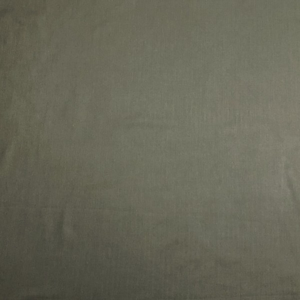 コットン100％ ヘリンボーン  モスグリーン色 K142輸入生地 イタリア製 【カット品】 2枚目の画像