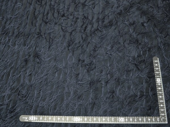 毛足が長いポリエステル100％生地 紺色 K61輸入生地 スイス製 2枚目の画像