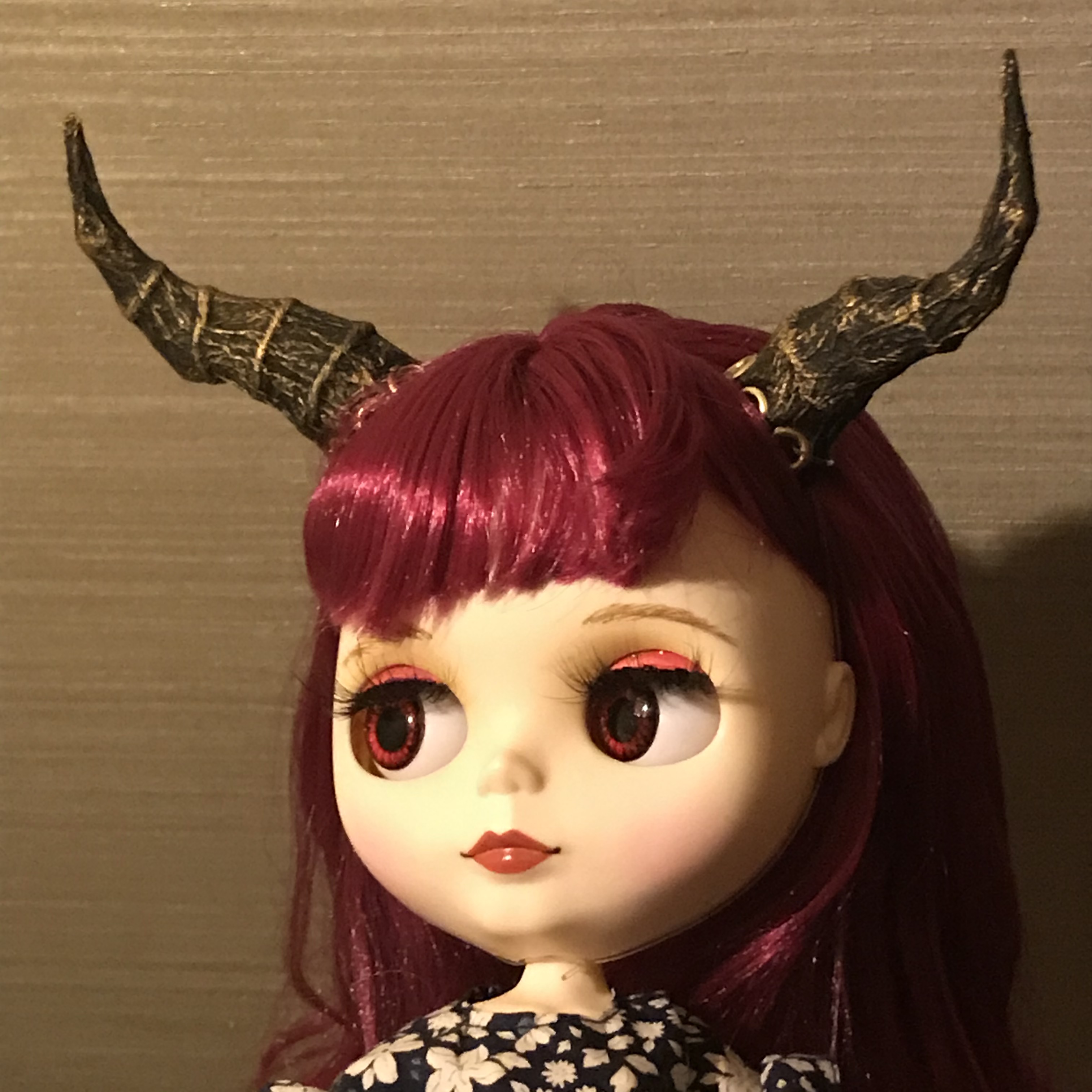 ツノちゃん カスタムブライス 角 海外作家様 人形 ダーク デビル 悪魔少女