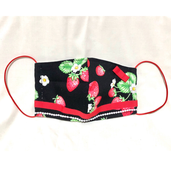 [受注生産]むだにかわいいマスク＊いちごとリボン(black) 人気・おすすめ｜売れ筋商品・話題商品におすすめ コスパ重視 安心配送 スピーディーにお届け