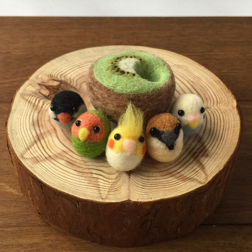 りん　羊毛フェルト f9e828bc96d69a5f1178e14fefa55f