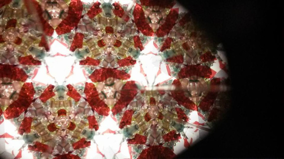 ドライチェンバー式万華鏡　赤系 3枚目の画像