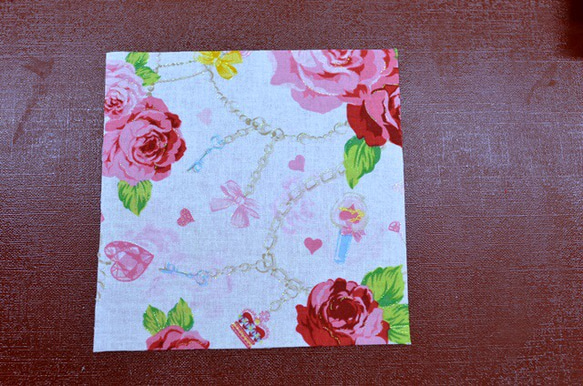 布折り紙  白薔薇 10枚セット 1枚目の画像