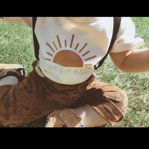 お子様への想いを込めたTシャツ☆ Sun T-shirt 名入れ可能 1枚目の画像