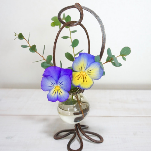 四つ葉クローバースタンド ブラウン 一輪挿し・花瓶・花器 