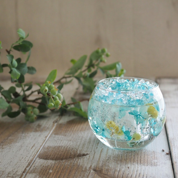 ターコイズ色のアロマキャンドル入れ ターコイズ色のアロマキャンドル入れ